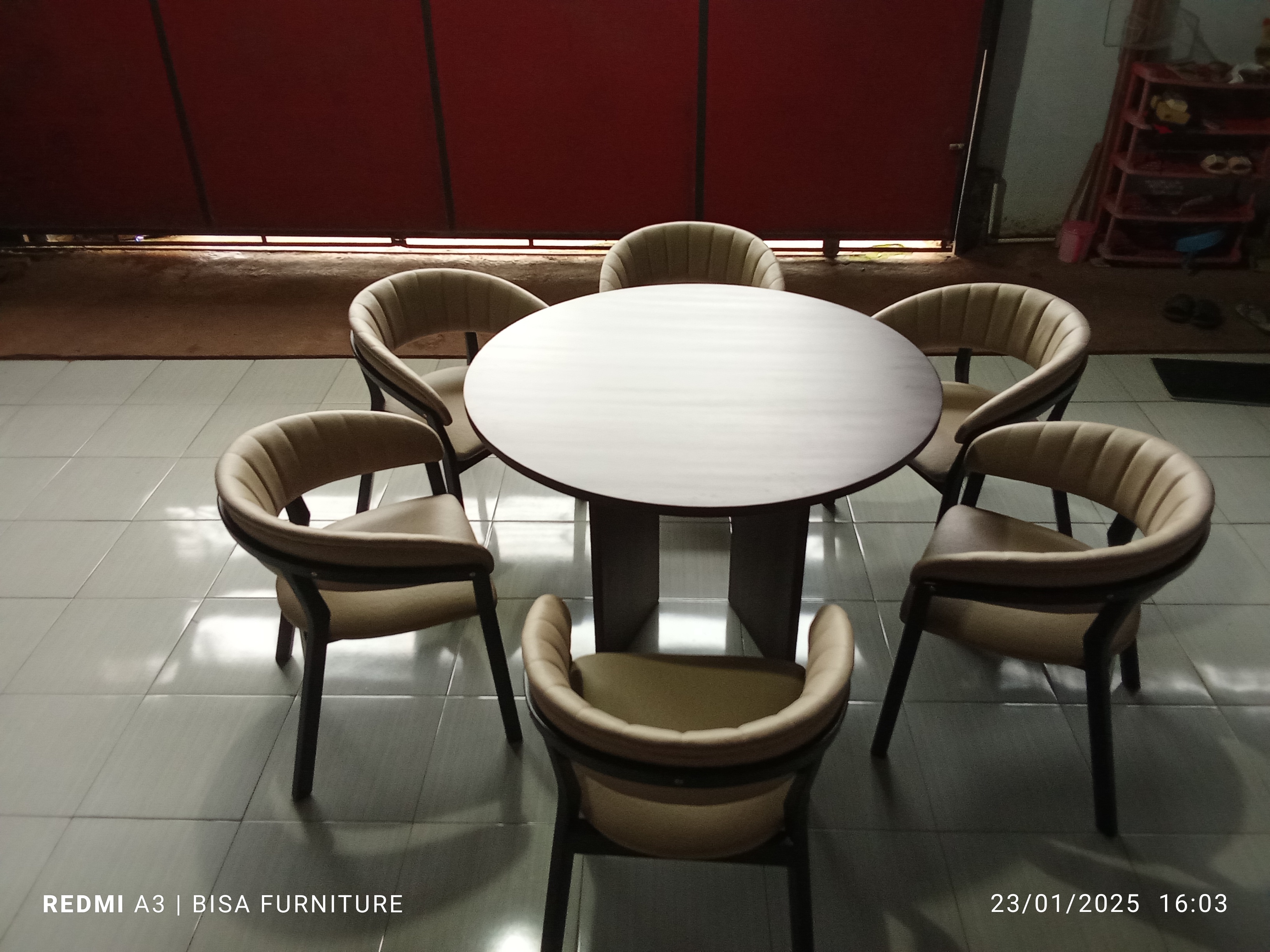 Meja makan jati set kursi